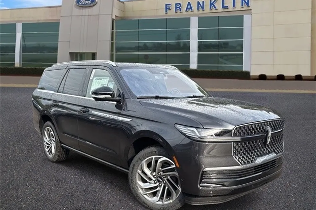 2025 Lincoln Navigator Reserve photo 1