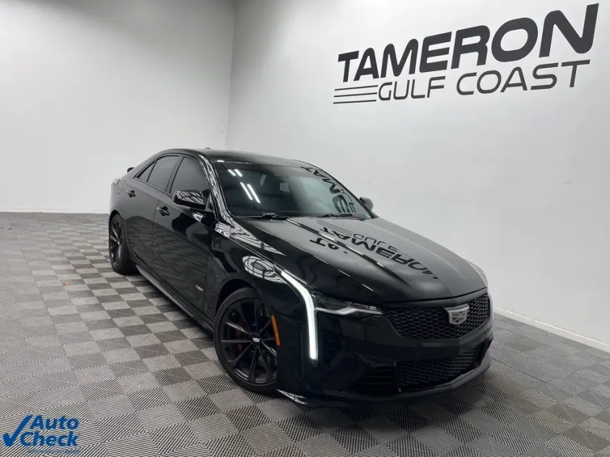 2023 Cadillac CT4 photo 1