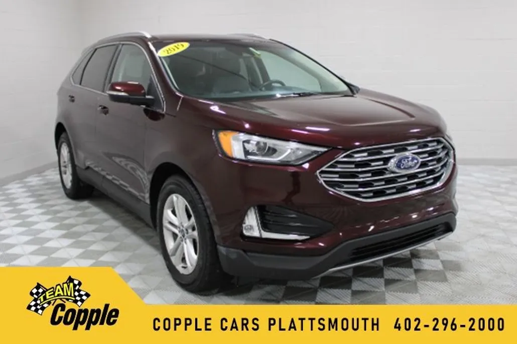 2019 Ford Edge SEL photo 1