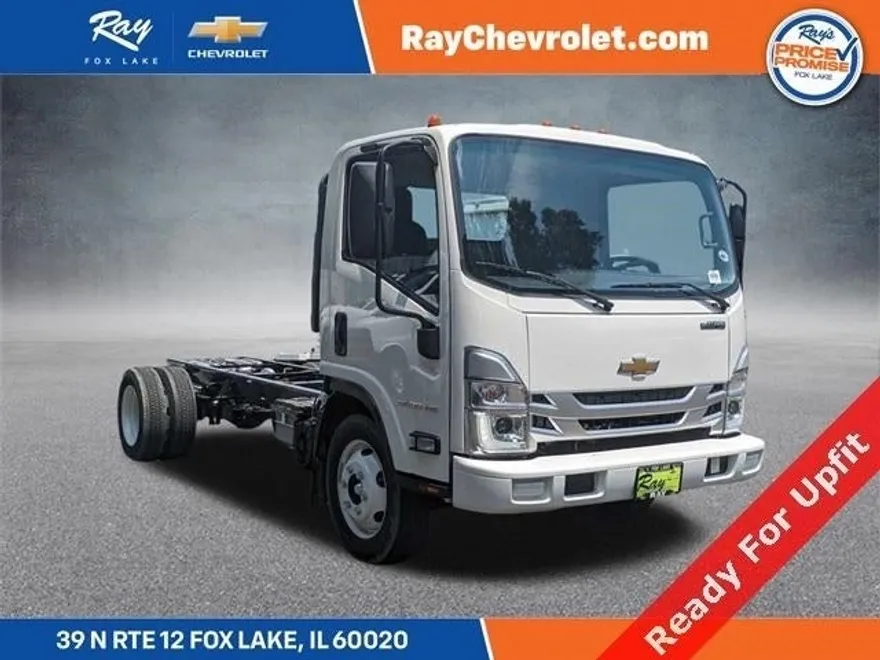 2025 Chevrolet Silverado 4500HD Base photo 1