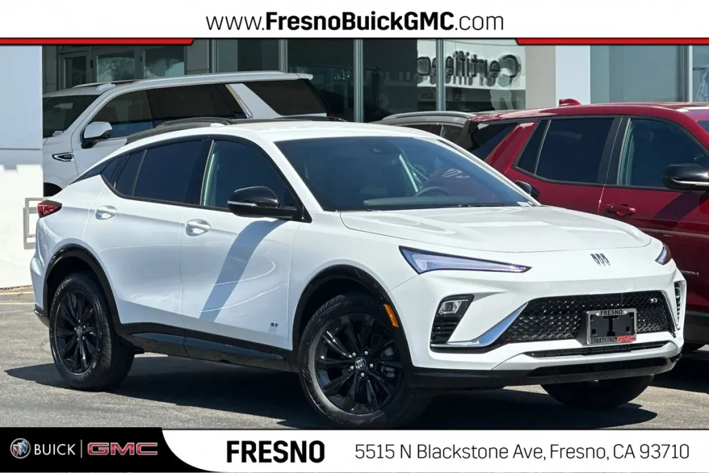 2025 Buick Envista ST photo 1