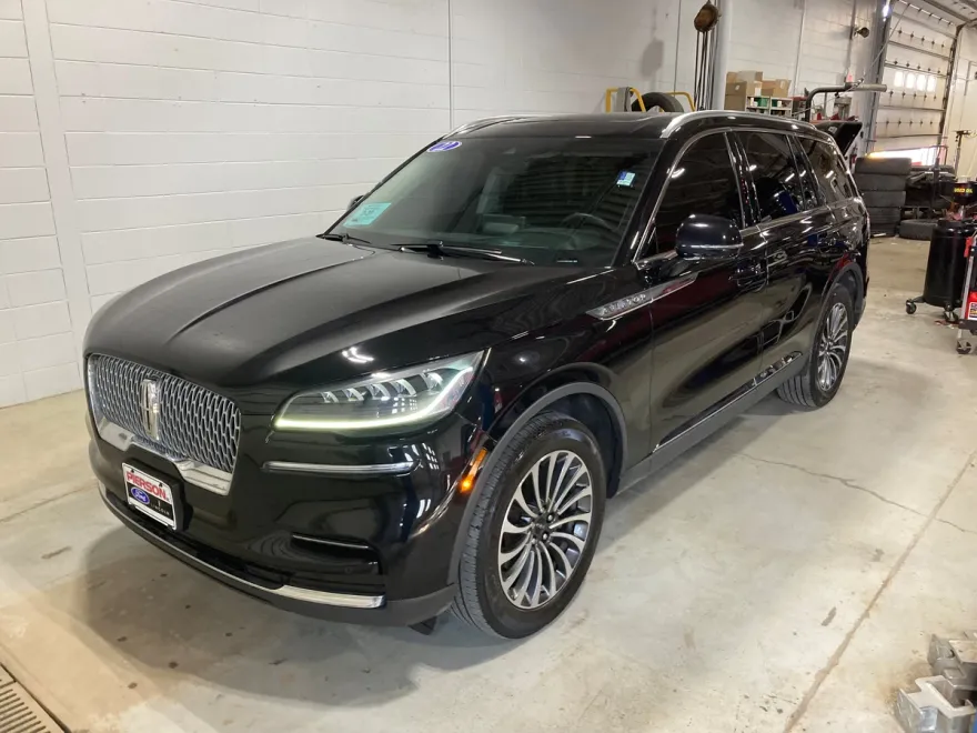 2022 Lincoln Aviator Base photo 1