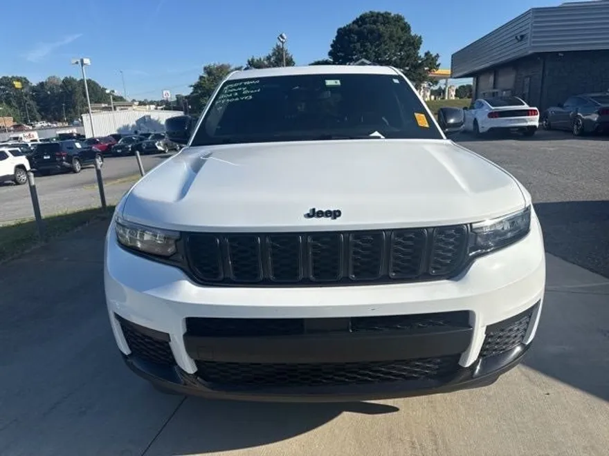 2023 Jeep Grand Cherokee Altitude X photo 1