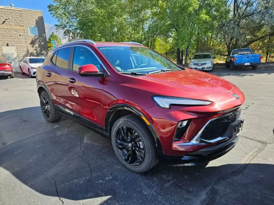 2024 Buick Encore GX Sport Touring photo 1