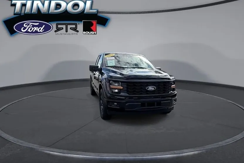 2025 Ford F-150 STX photo 1