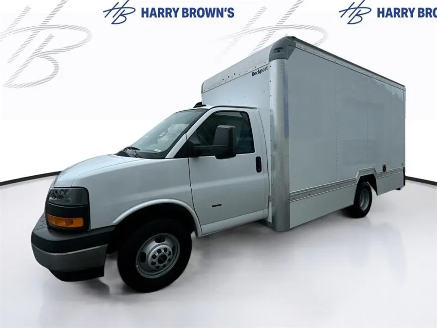 2024 Gmc Savana Cutaway 3500 photo 1