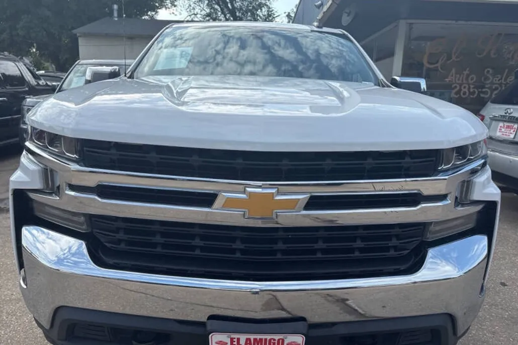 2019 Chevrolet Silverado 1500 LT photo 1