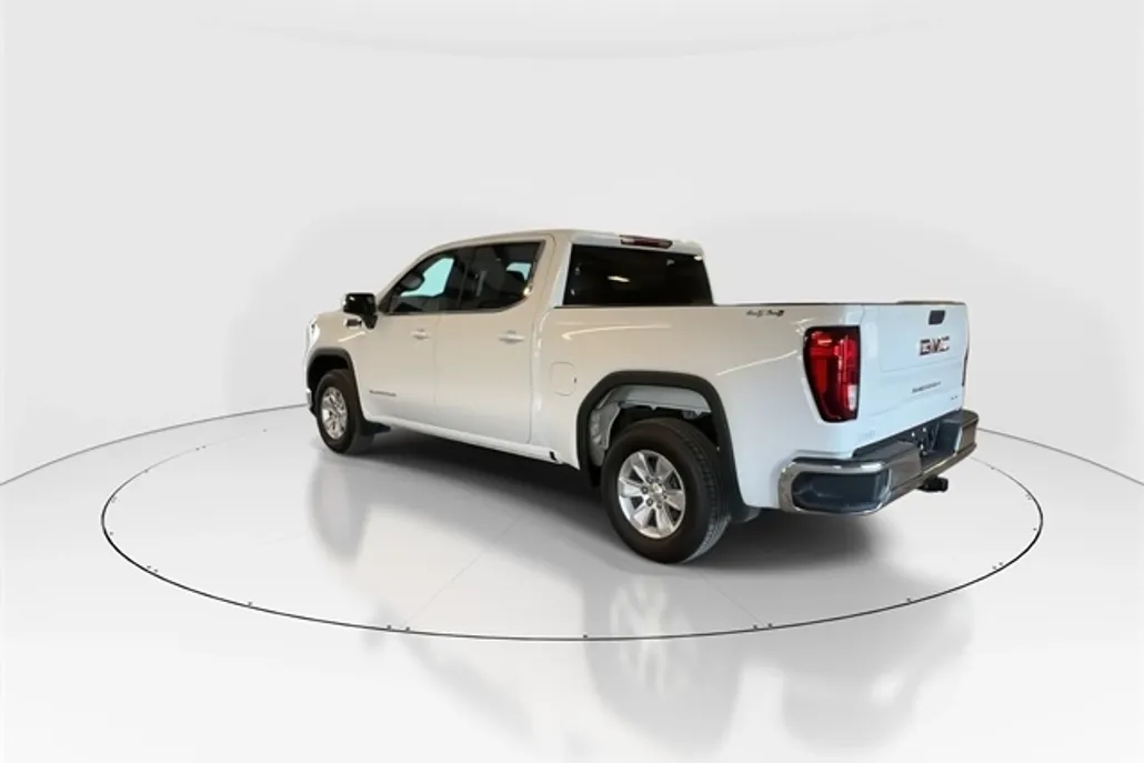 2022 Gmc Sierra 1500 SLE photo 1