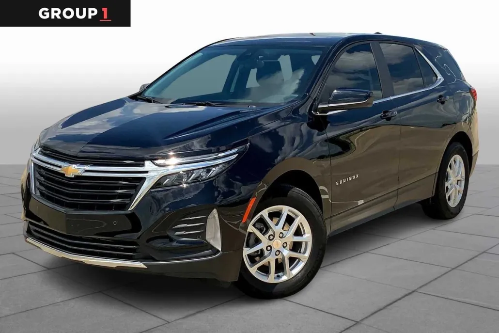 2023 Chevrolet Equinox LT photo 1