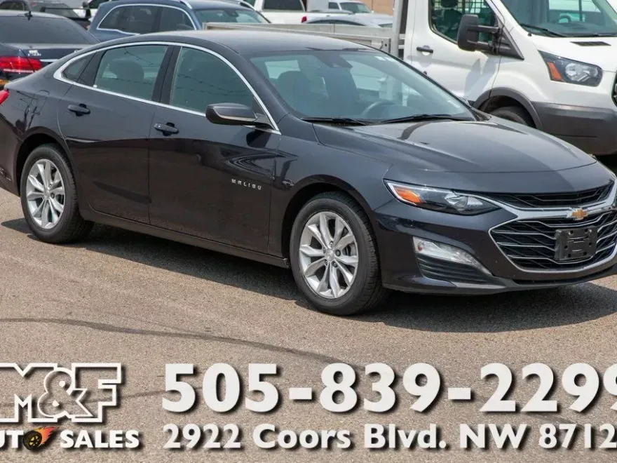 2023 Chevrolet Malibu 1LT photo 1