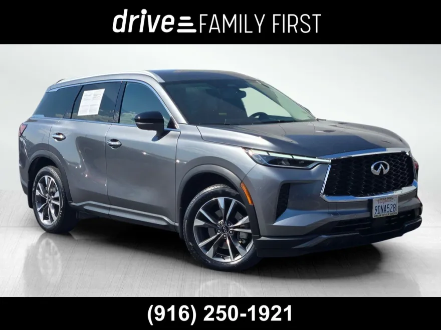 2022 Infiniti QX60 Luxe photo 1