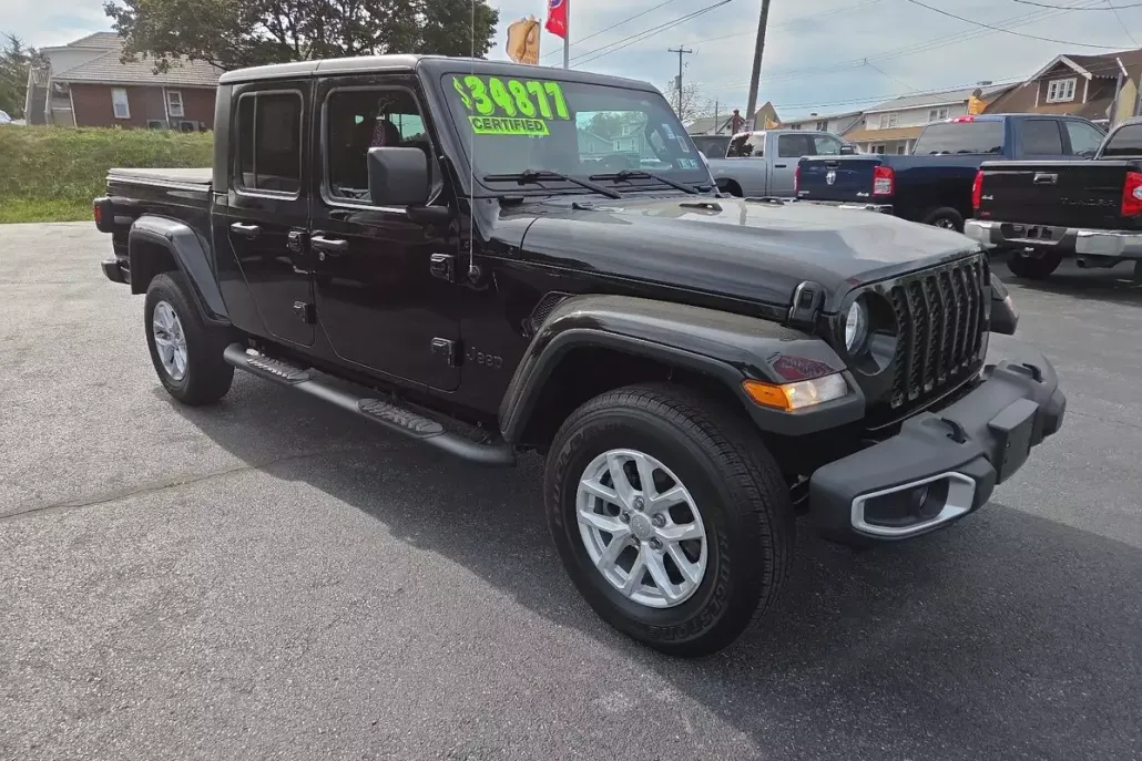 2023 Jeep Gladiator Sport S photo 1