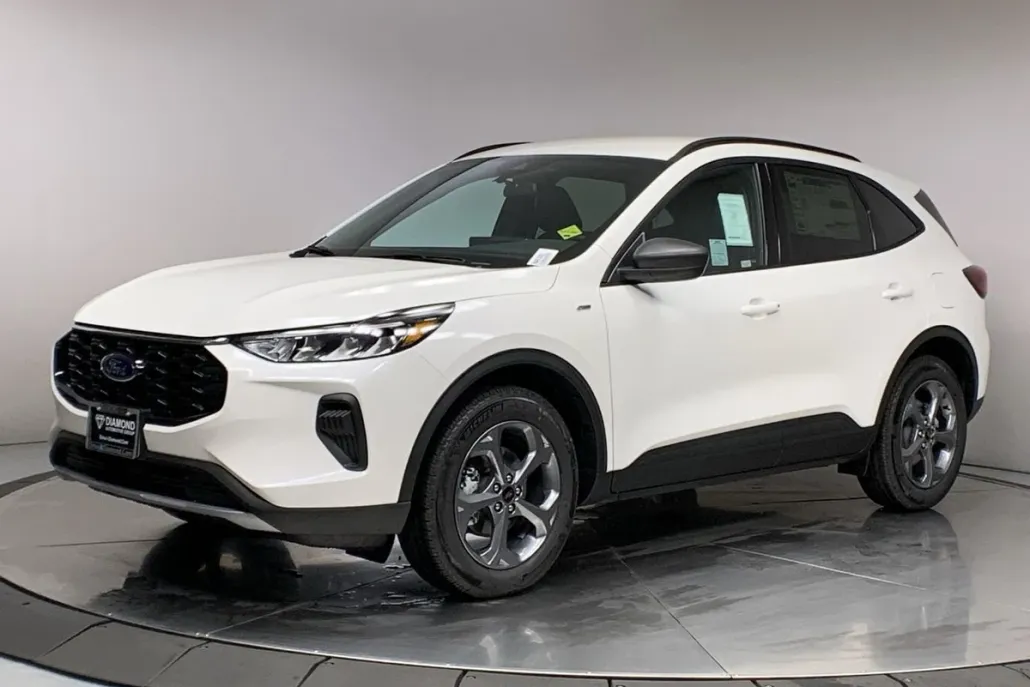 2025 Ford Escape ST-Line photo 1