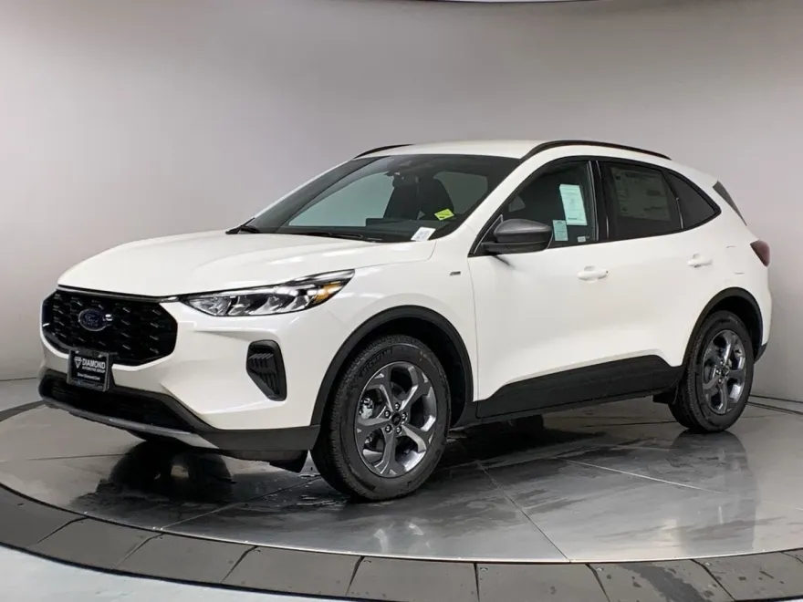2025 Ford Escape ST-Line photo 1