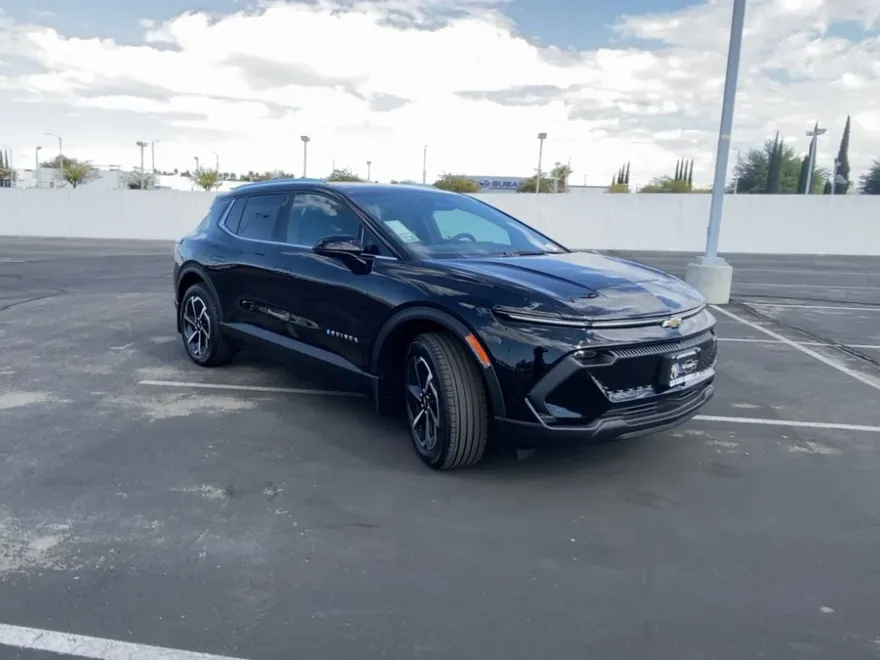 2026 Chevrolet Equinox EV 1LT photo 1