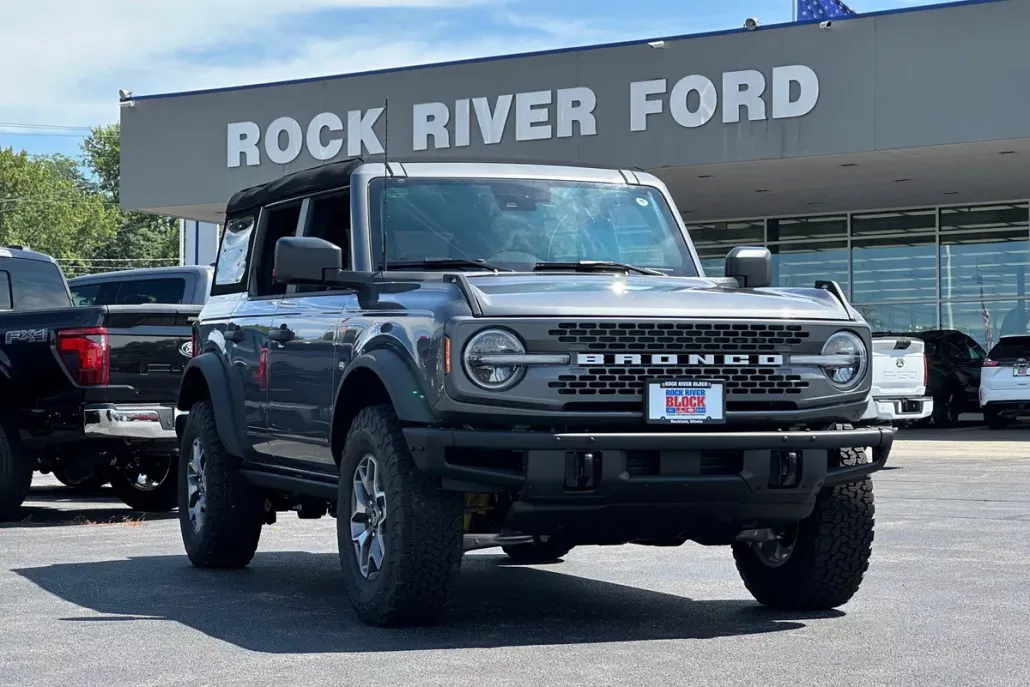 2024 Ford Bronco Badlands photo 1
