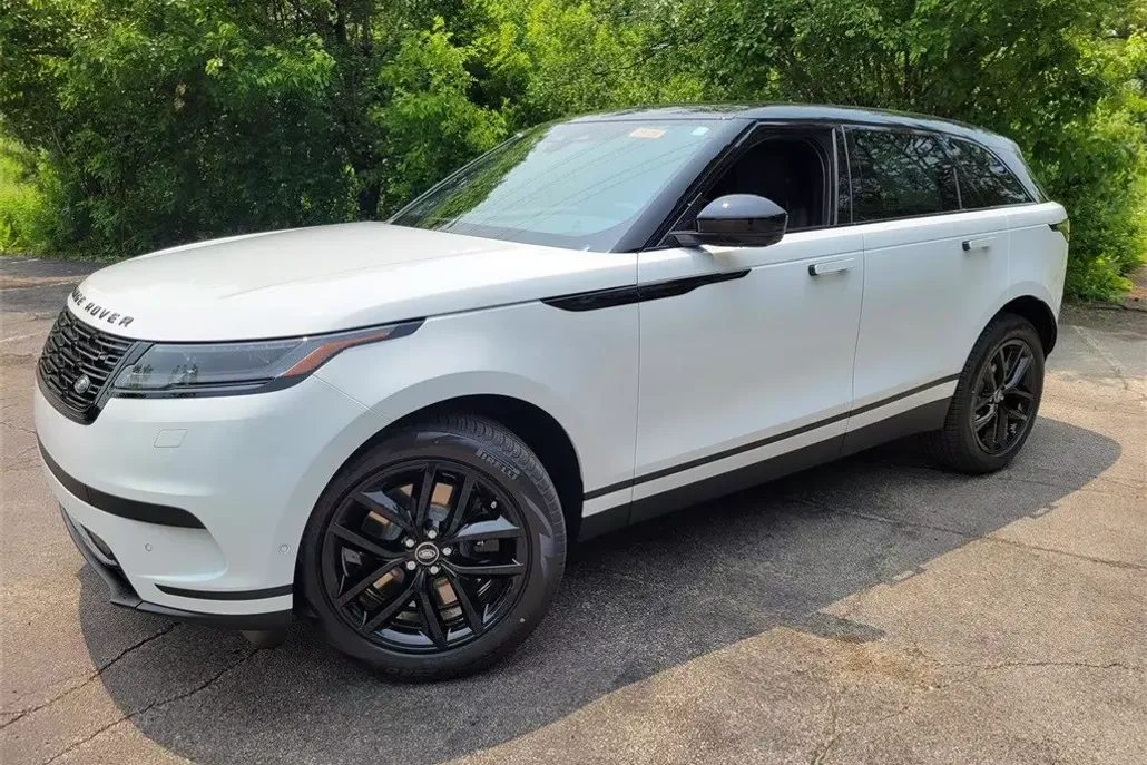 2026 Land Rover Range Rover Velar S photo 1