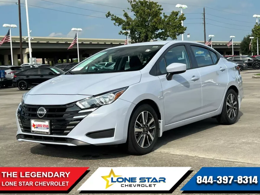 2024 Nissan Versa SV photo 1