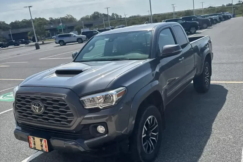 2020 Toyota Tacoma TRD Sport Access Cab V6 photo 1