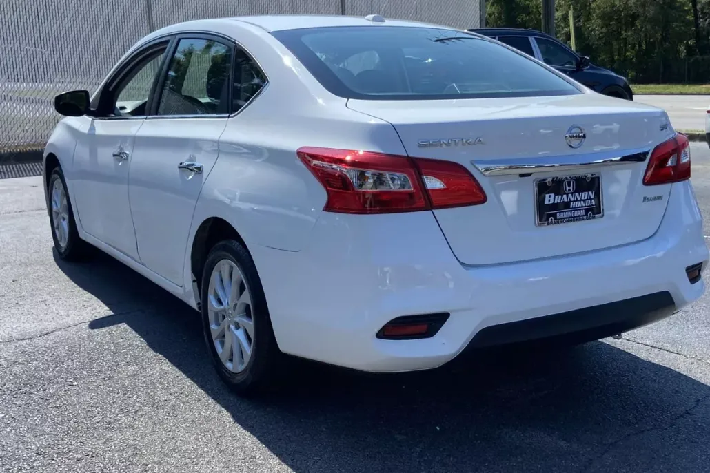 2019 Nissan Sentra SV photo 1