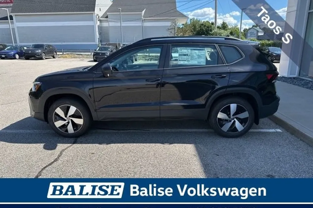 2025 Volkswagen Taos S photo 1