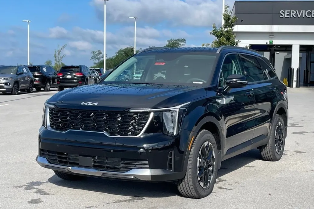 2026 Kia Sorento S photo 1