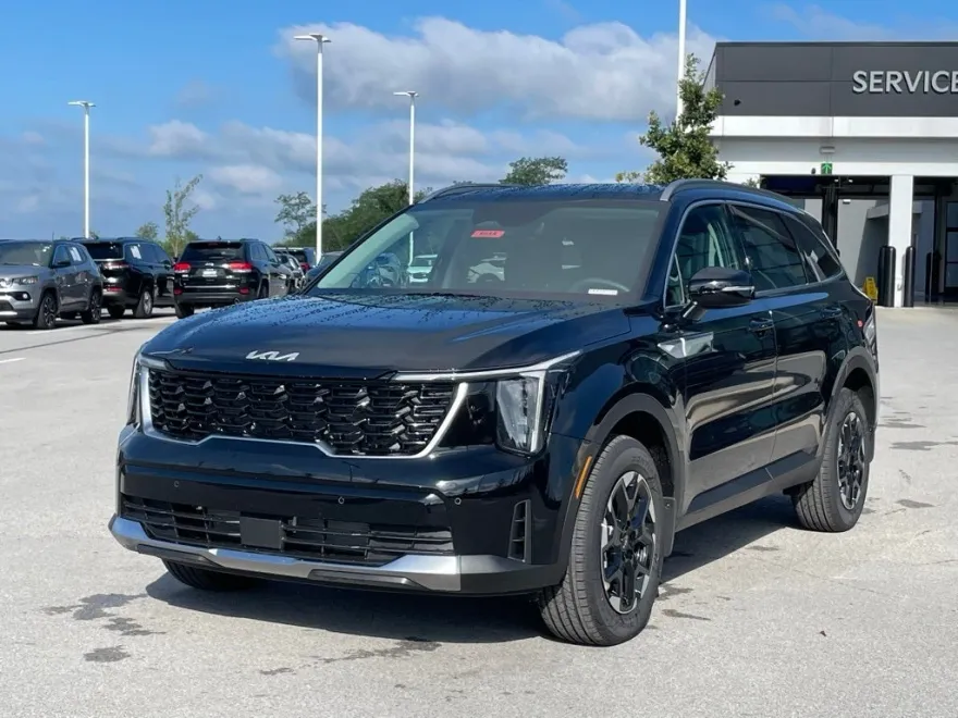 2026 Kia Sorento S photo 1