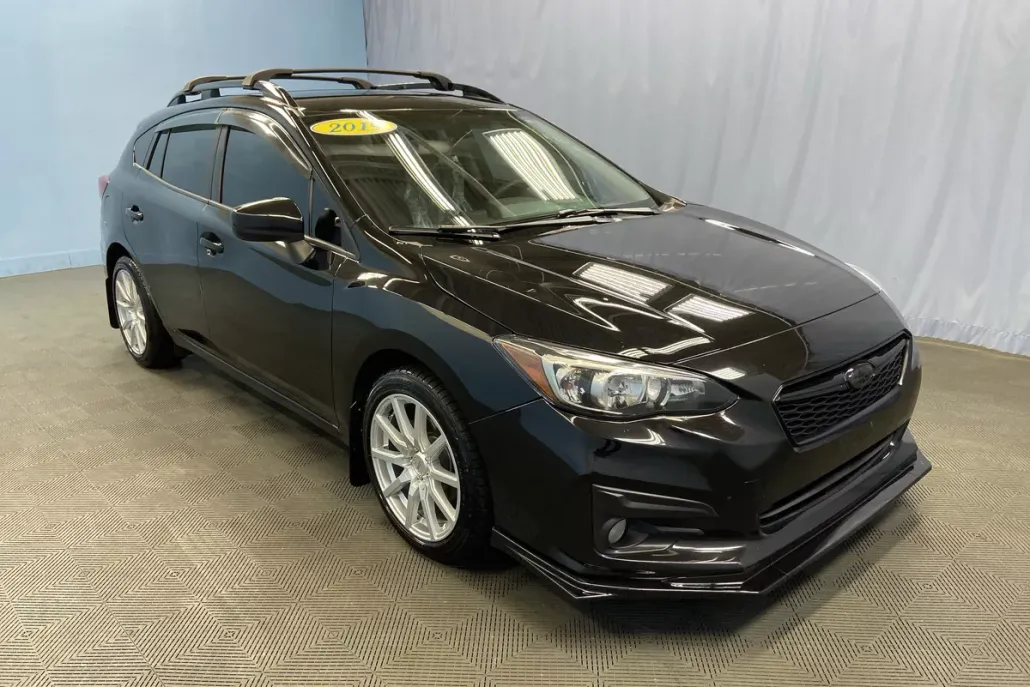 2019 Subaru Impreza Premium photo 1