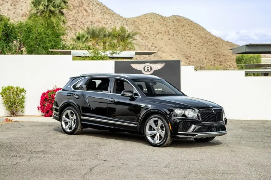 2025 Bentley Bentayga EWB Base photo 1