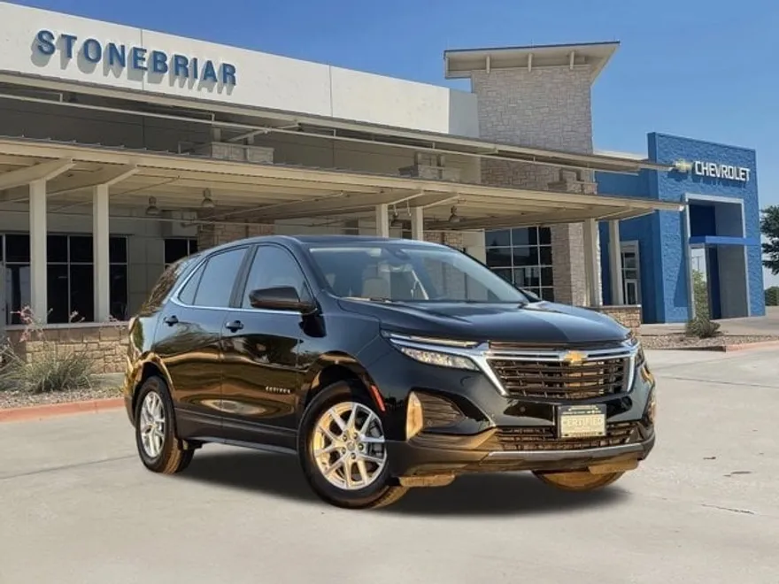2024 Chevrolet Equinox LT photo 1