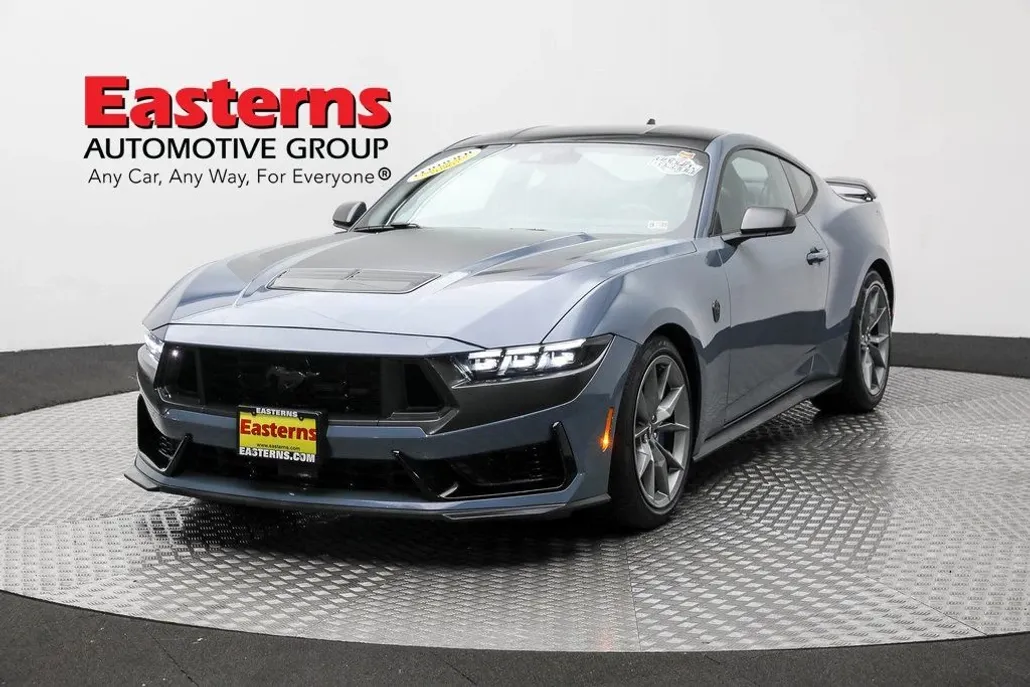 2024 Ford Mustang Dark Horse photo 1