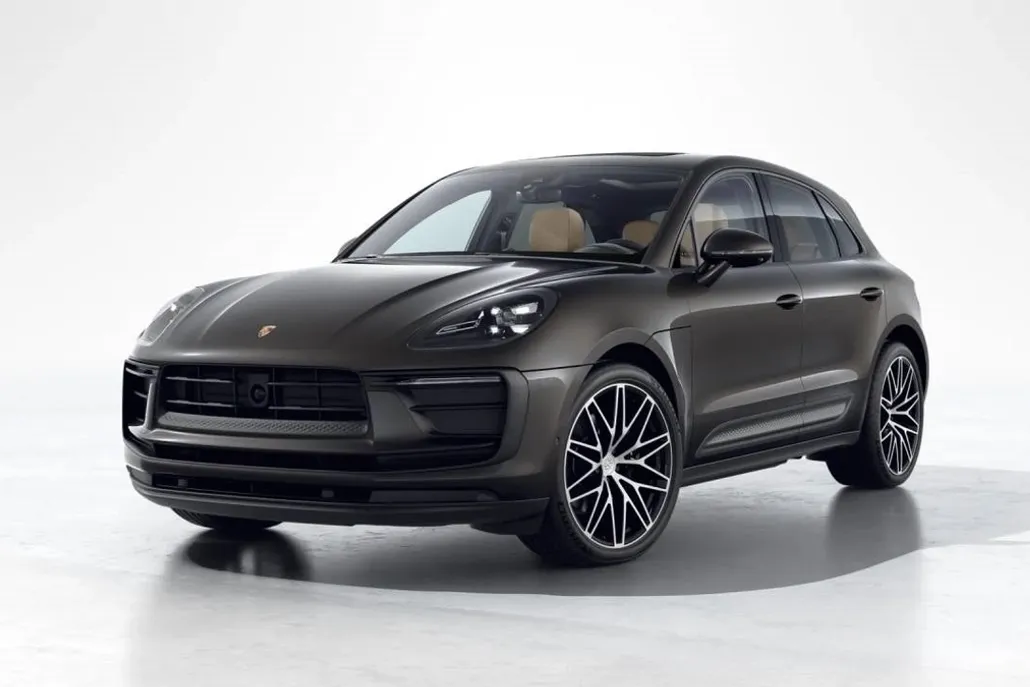 2025 Porsche Macan T photo 1