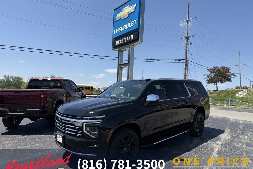 2025 Chevrolet Suburban Premier photo 1