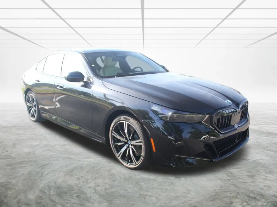 2026 Bmw 550e xDrive photo 1