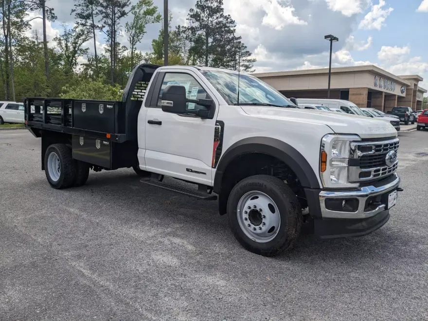 2024 Ford F-550 XL photo 1