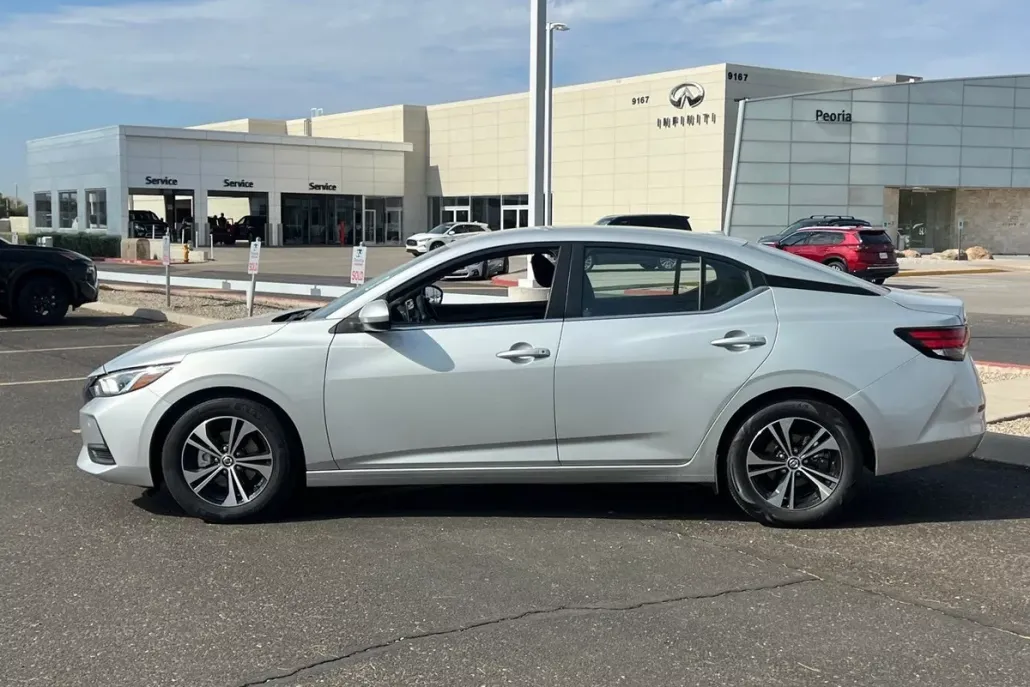2023 Nissan Sentra SV photo 1