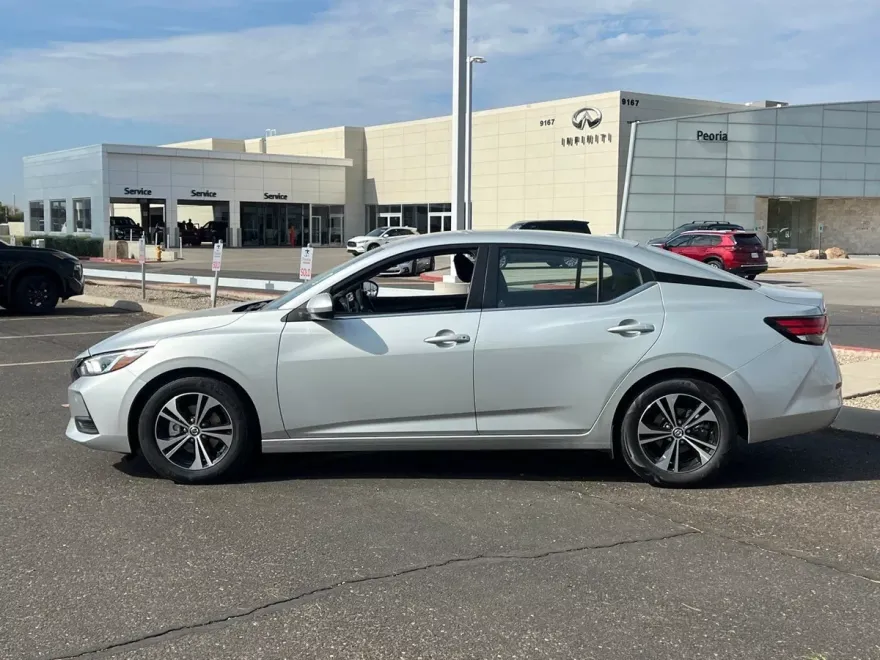 2023 Nissan Sentra SV photo 1