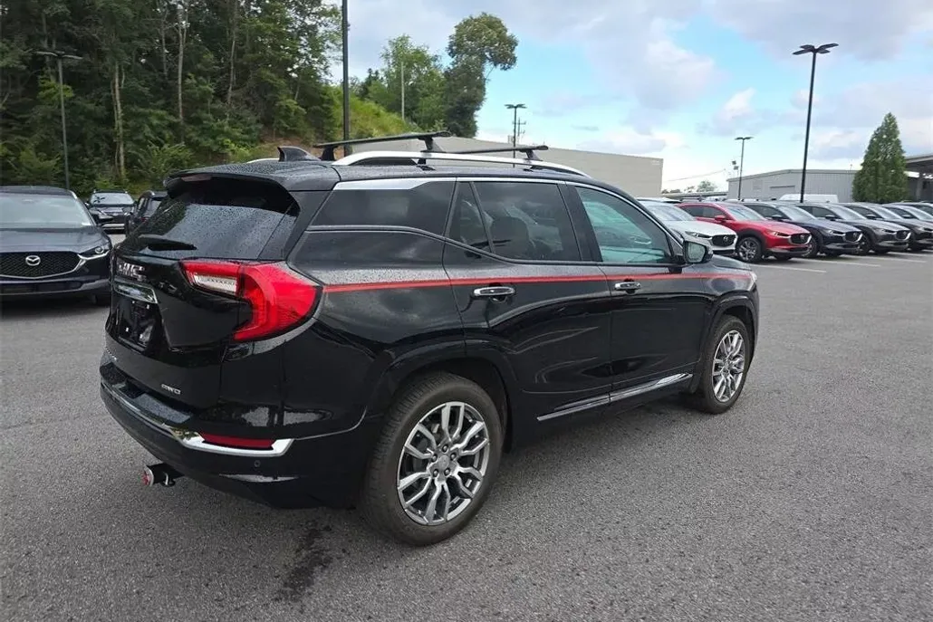 2022 Gmc Terrain Denali photo 1