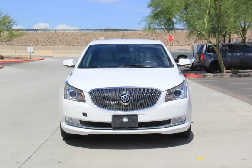 2015 Buick LaCrosse Leather photo 1
