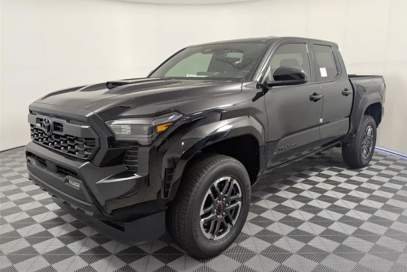 2025 Toyota Tacoma TRD Sport photo 1