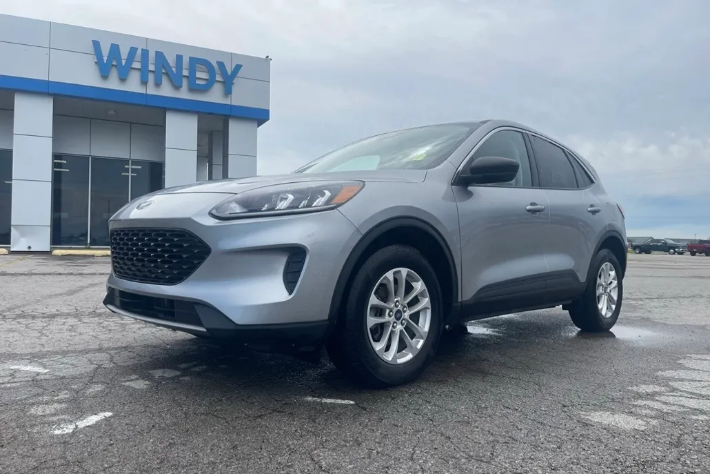 2022 Ford Escape SE photo 1