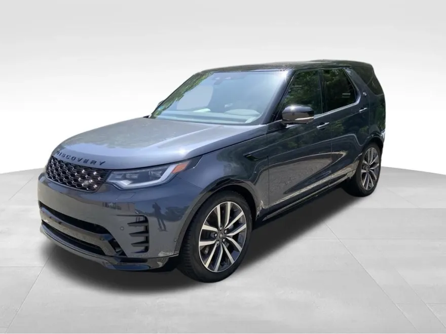 2024 Land Rover Discovery SE photo 1
