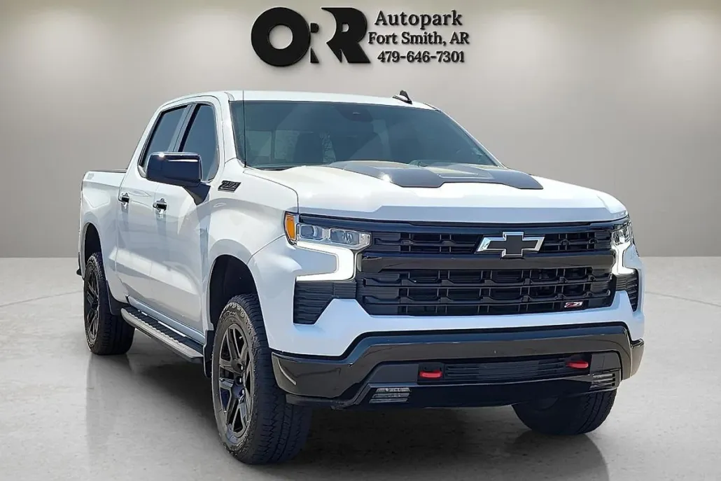 2024 Chevrolet Silverado 1500 LT Trail Boss photo 1