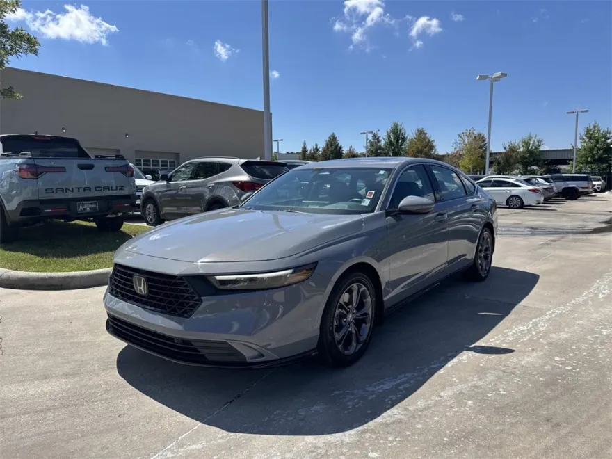 2023 Honda Accord Hybrid EX-L photo 1