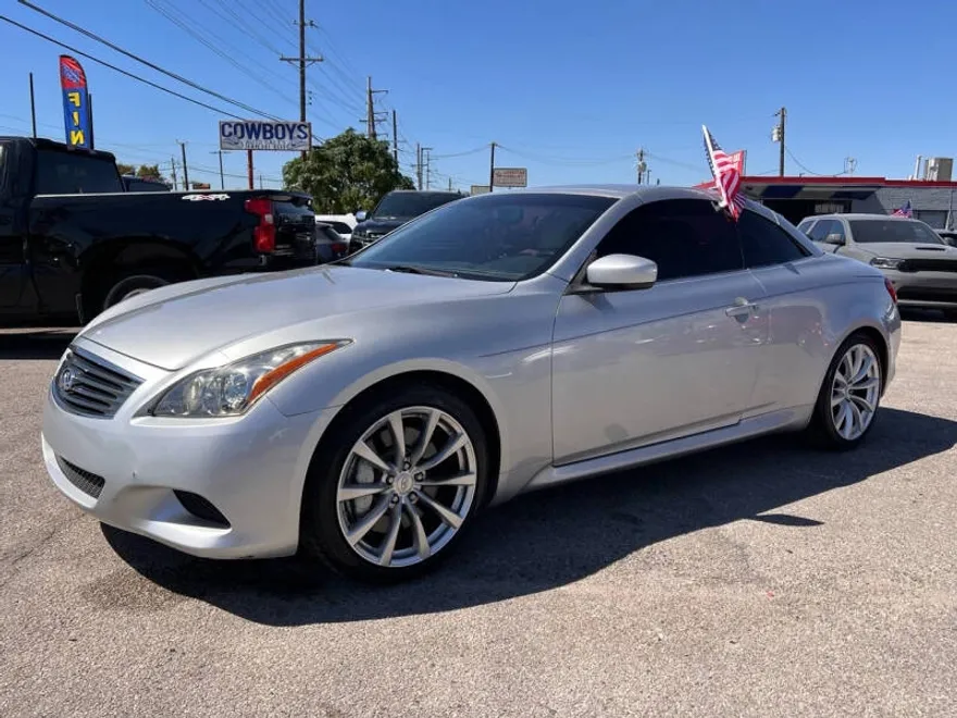 2009 Infiniti G37 Convertible photo 1