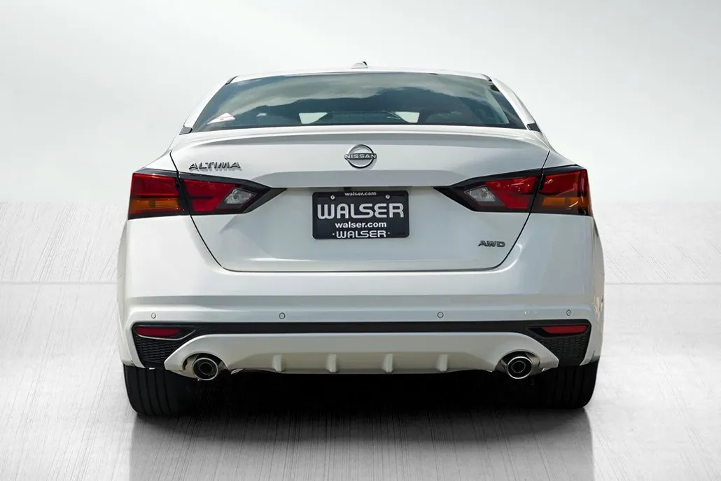 2025 Nissan Altima 2.5 SV photo 1