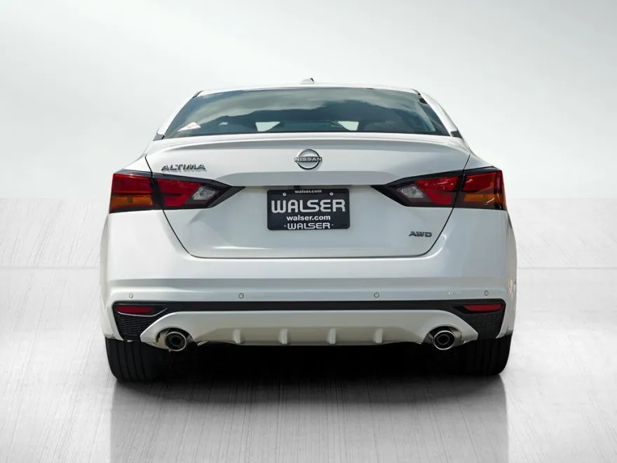 2025 Nissan Altima 2.5 SV photo 1