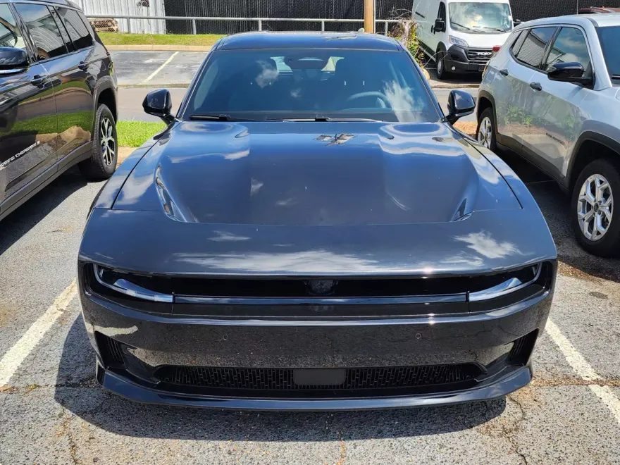 2025 Dodge Charger Daytona R/T AWD photo 2