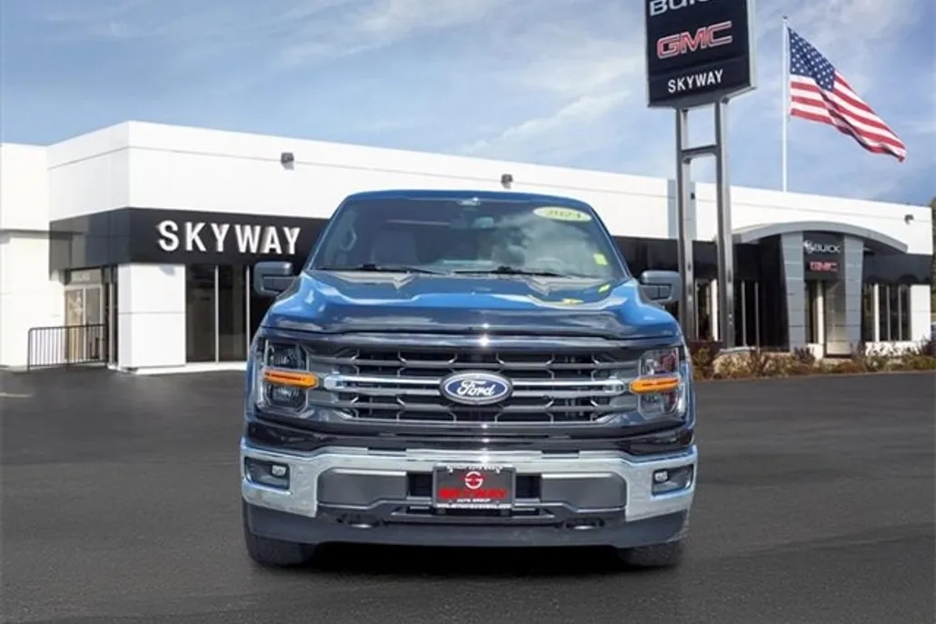 2024 Ford F-150 XLT photo 1