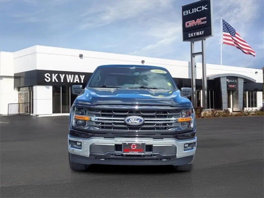 2024 Ford F-150 XLT photo 1